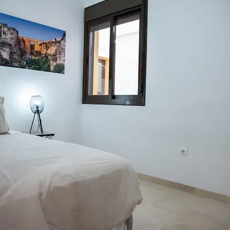 Atenea Centro Con Garaje Gratuito Apartamento