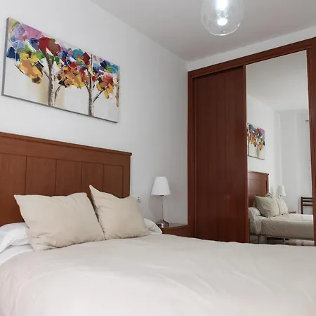 Atenea Centro Con Garaje Gratuito Апартаменти